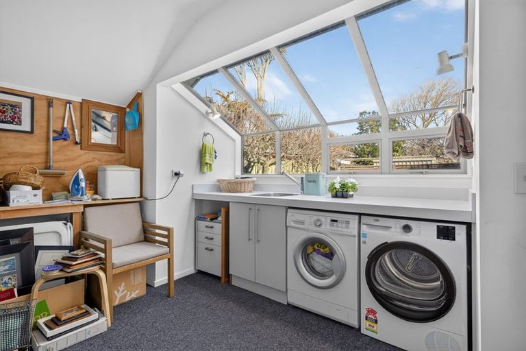 Photo of property in 6 Acorn Close, Waltham, Christchurch, 8023