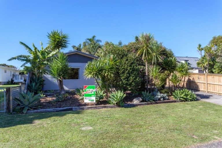 Photo of property in 47 Kon Tiki Road, Whiritoa, Whangamata, 3691