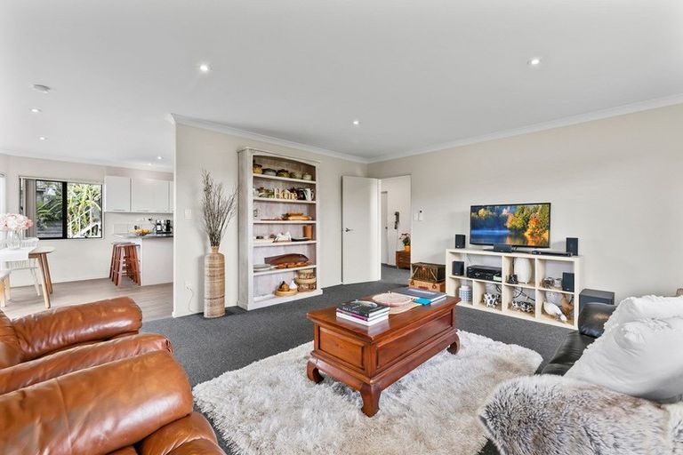 Photo of property in 57 Oteki Park Drive, Welcome Bay, Tauranga, 3112