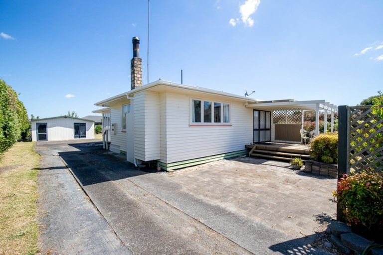 Photo of property in 33 Hayward Road, Ngatea, 3503