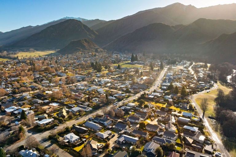 Photo of property in 67 Devon Street, Arrowtown, 9302