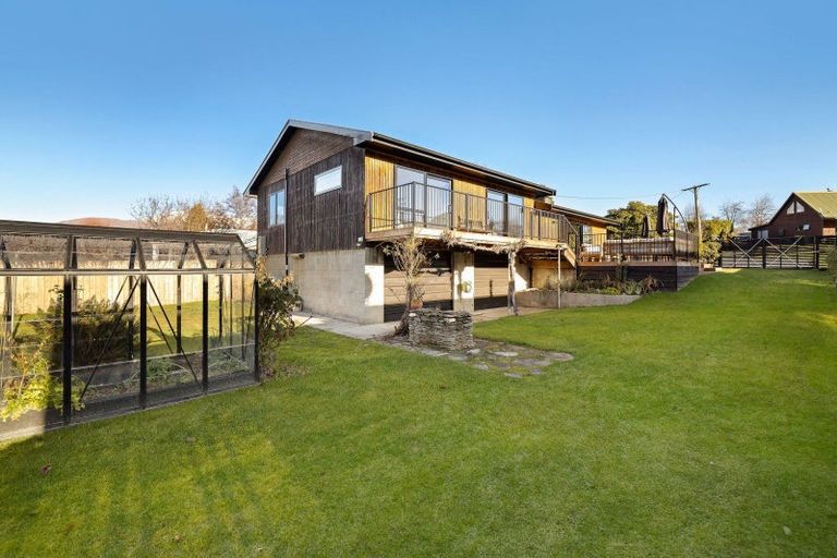 Photo of property in 67 Devon Street, Arrowtown, 9302