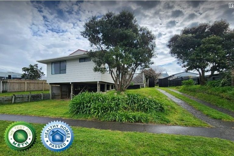 Photo of property in 31 Rutherford Drive, Waikanae Beach, Waikanae, 5036