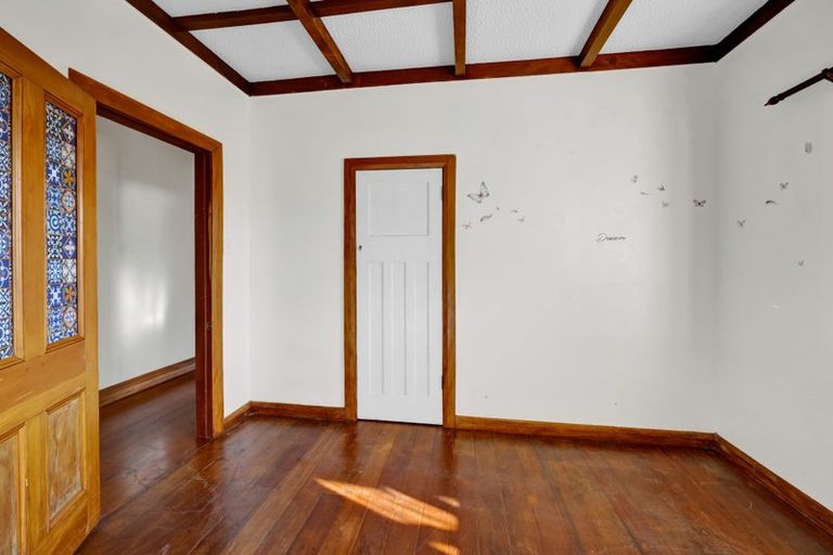 Photo of property in 21 Morrissey Street, Hawera, 4610