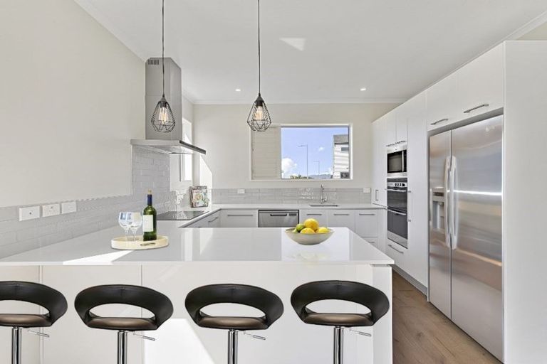 Photo of property in 28 Plover Road, Hobsonville, Auckland, 0616