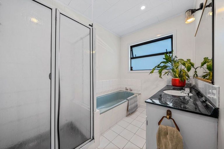 Photo of property in 25 Hillcrest Street, Solway, Masterton, 5810