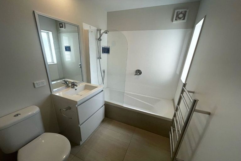 Photo of property in 25 Divide Loop, Takanini, 2112