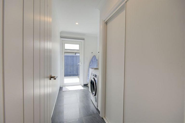 Photo of property in 42 Koura Drive, Rangiora, 7400