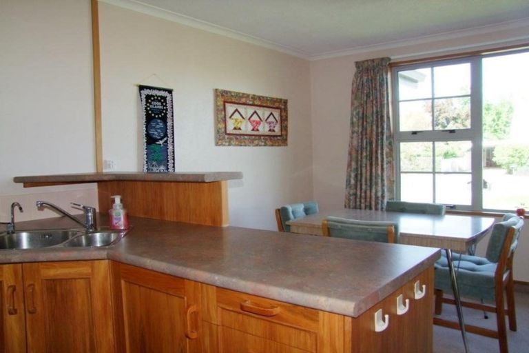 Photo of property in 2 Duthie Street, Milton, 9220