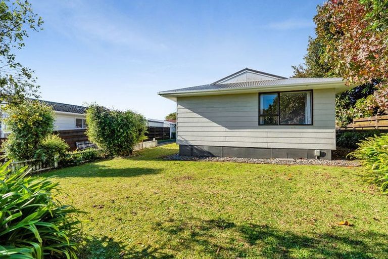 Photo of property in 12 Villa Place, Bell Block, New Plymouth, 4312