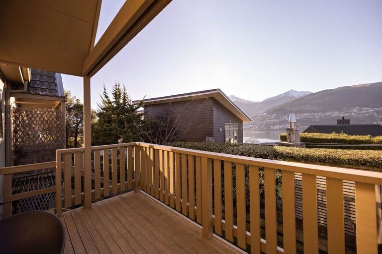 Photo of property in 556b Peninsula Road, Kelvin Heights, Queenstown, 9300