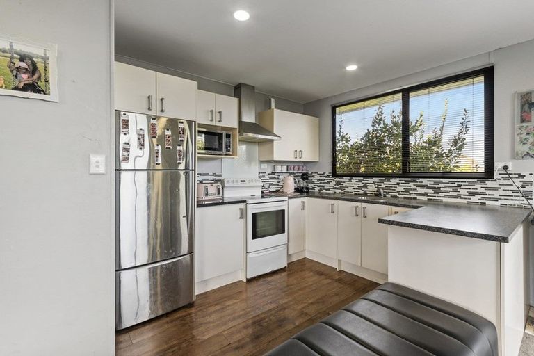 Photo of property in 26 Heathdale Crescent, Papakura, 2110