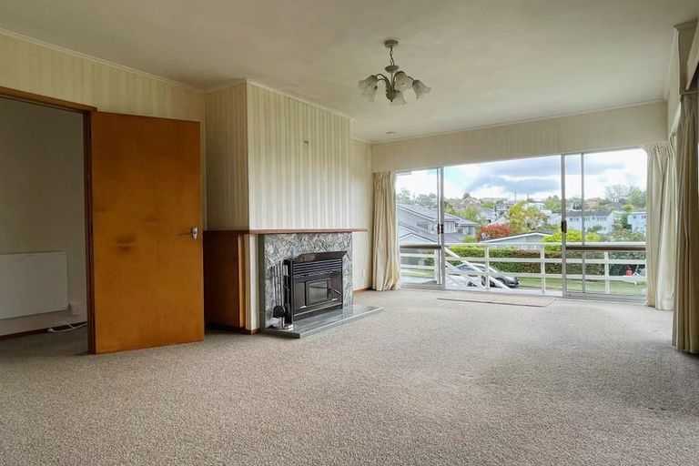 Photo of property in 52 Newhaven Terrace, Mairangi Bay, Auckland, 0630