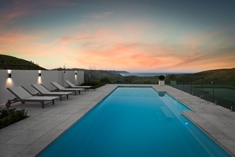 Photo of property in 65 Waipuka Road, Waimarama, Havelock North, 4294