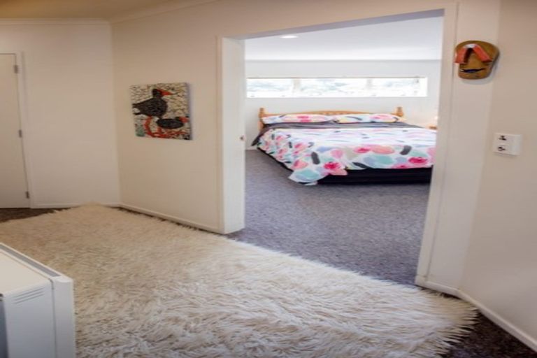 Photo of property in 6 Cabernet Close, Paraparaumu, 5032