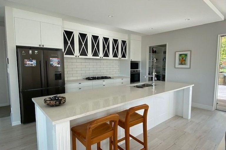 Photo of property in 138 Arran Point Parade, Orewa, 0931