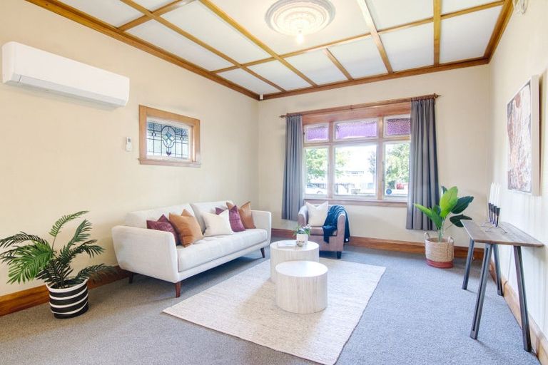 Photo of property in 9 Burns Avenue, Takaro, Palmerston North, 4412