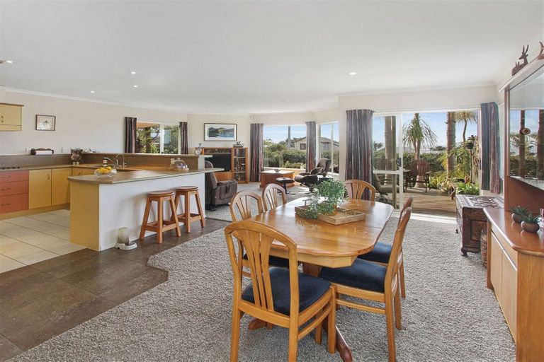 Photo of property in 46 Torkar Road, Clarks Beach, 2122