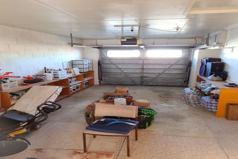 Photo of property in 27 Royal Crescent, Saint Kilda, Dunedin, 9012