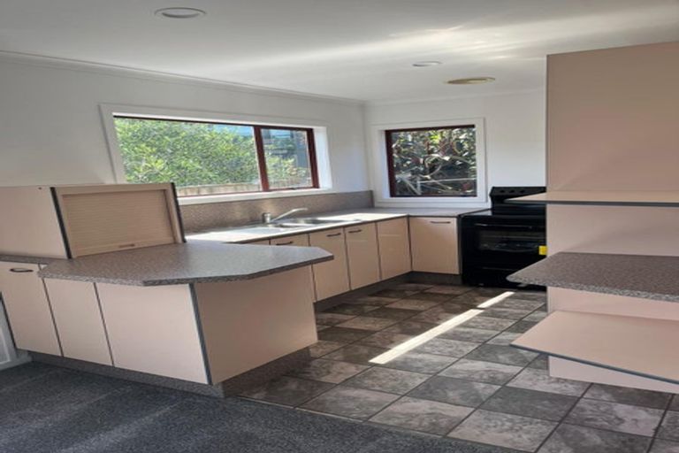 Photo of property in 12 Trent Street, Island Bay, Wellington, 6023