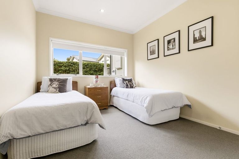 Photo of property in 2/17 Tremaine Avenue, Two Mile Bay, Taupo, 3330