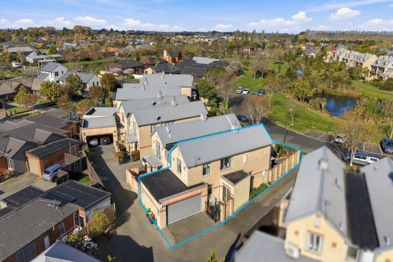 Photo of property in 12 Waterford Avenue, Northwood, Christchurch, 8051