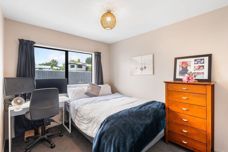 Photo of property in 37 Campbell Avenue, Paraparaumu, 5032