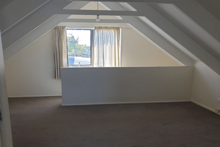 Photo of property in 42 Codlin Road, Waiuku, 2683