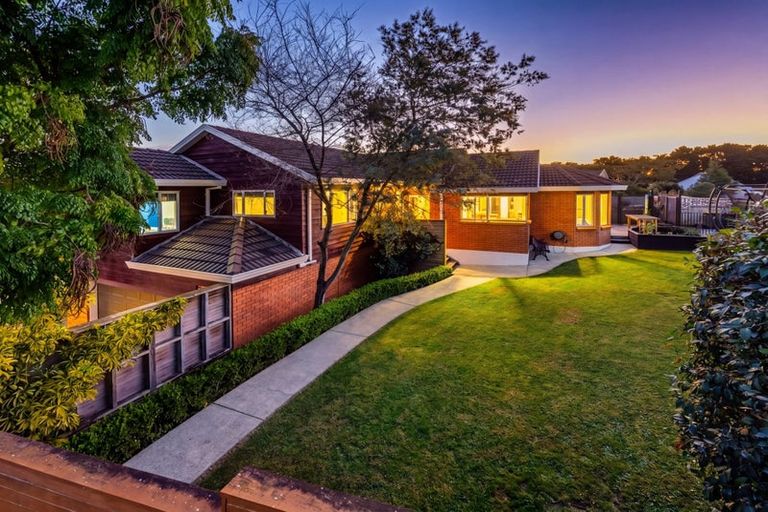 Photo of property in 50 Calluna Crescent, Totara Heights, Auckland, 2105