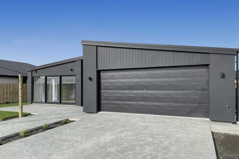 Photo of property in 46 Blakes Road, Belfast, Christchurch, 8051