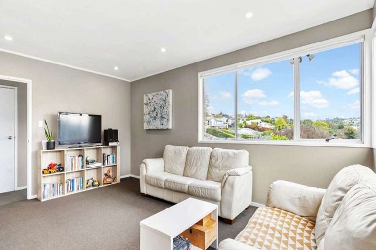 Photo of property in 132 Awaruku Road, Torbay, Auckland, 0630