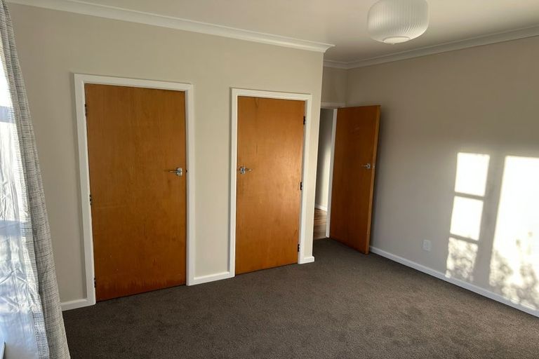 Photo of property in 5 Larsen Crescent, Tawa, Wellington, 5028