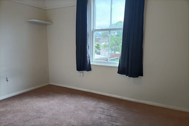 Photo of property in 17 Roy Street, Newtown, Wellington, 6021