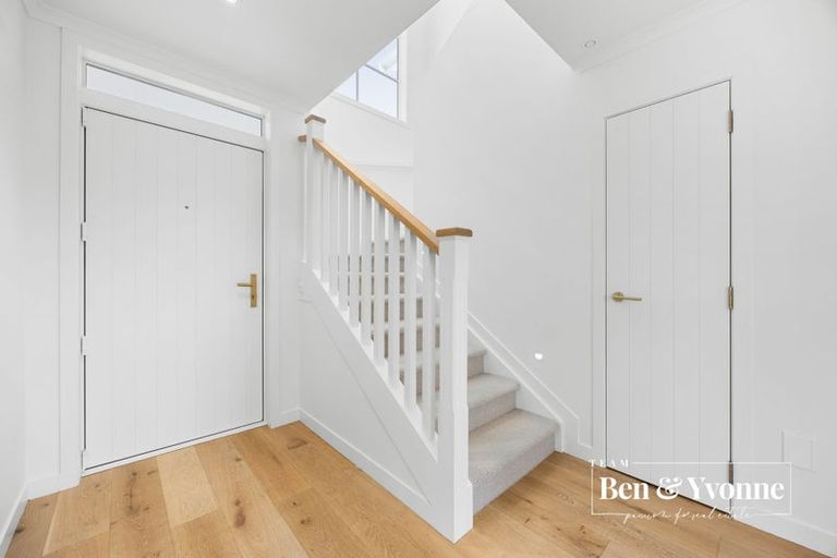 Photo of property in 50c Camp Road, Mount Wellington, Auckland, 1062