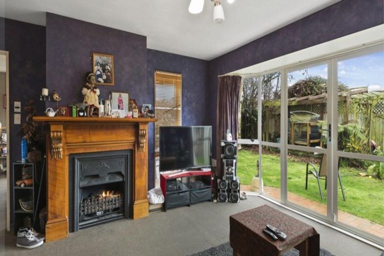 Photo of property in 54 Medway Street, Richmond, Christchurch, 8013