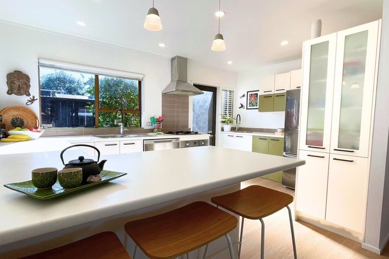 Photo of property in 2b The Circle, Manly, Whangaparaoa, 0930