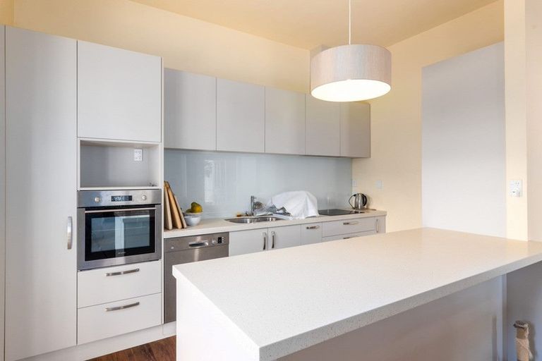 Photo of property in 25 Mays Road, St Albans, Christchurch, 8052