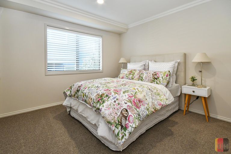 Photo of property in 72a Prospect Terrace, Pukekohe, 2120