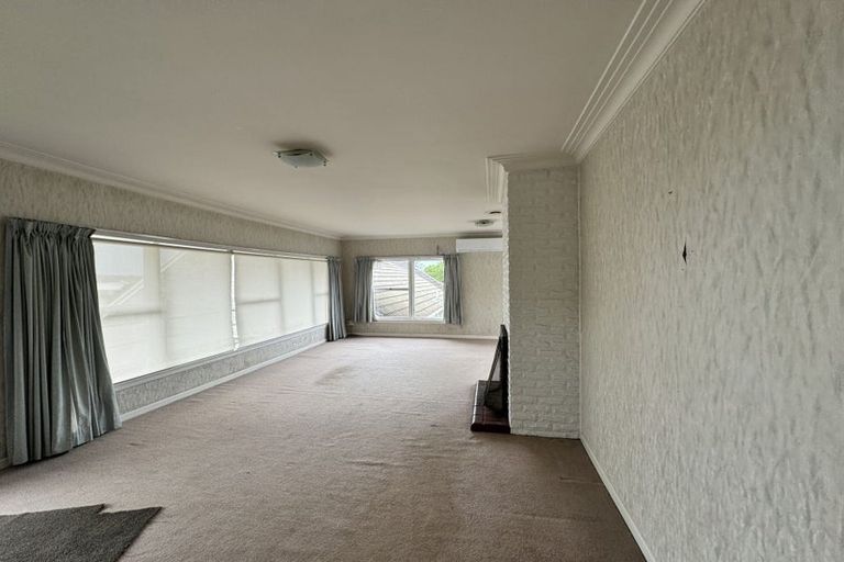 Photo of property in 1/1 Benders Avenue, Hillcrest, Auckland, 0627