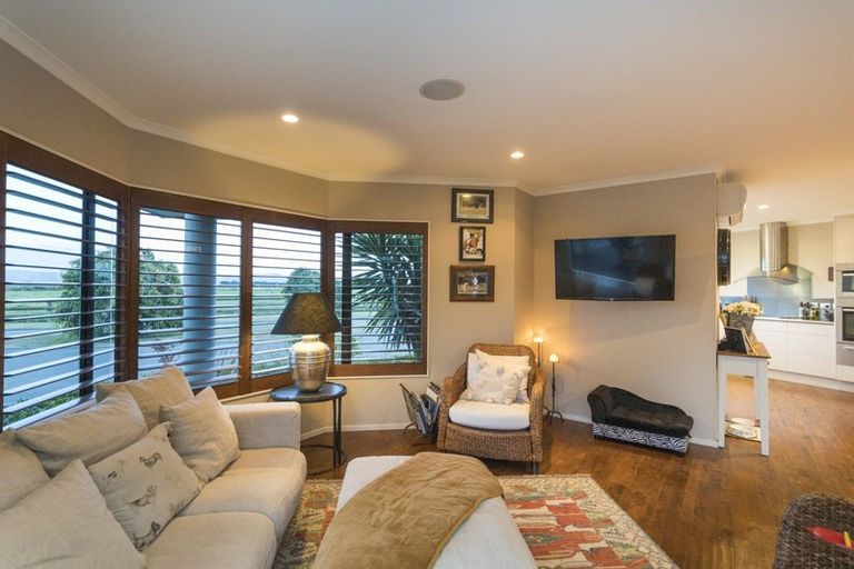 Photo of property in 11 Mckenzie Settlement Road, Kairanga, Palmerston North, 4475