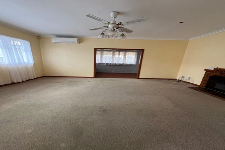 Photo of property in 28 Carruth Road, Papatoetoe, Auckland, 2025