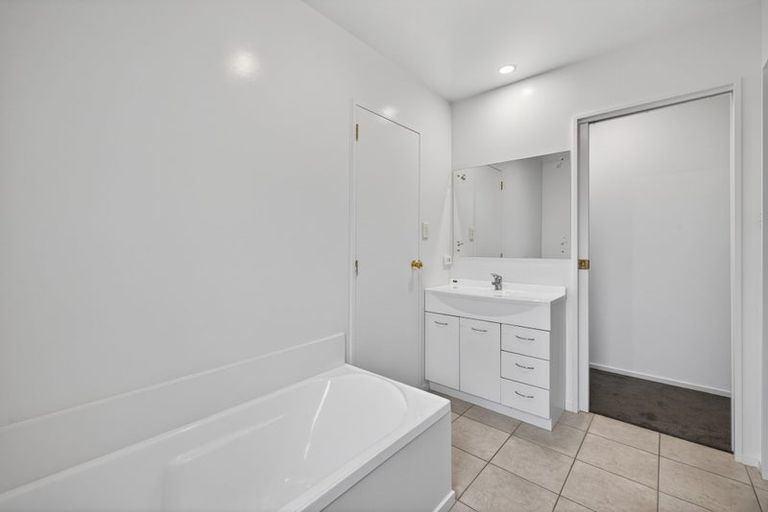 Photo of property in 21a Stenness Avenue, Somerfield, Christchurch, 8024