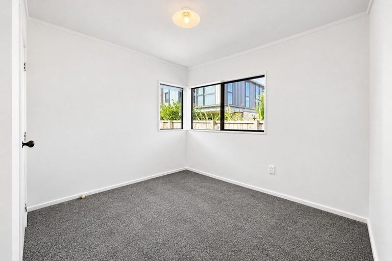 Photo of property in 1/13 Karamu Street, Te Atatu Peninsula, Auckland, 0610