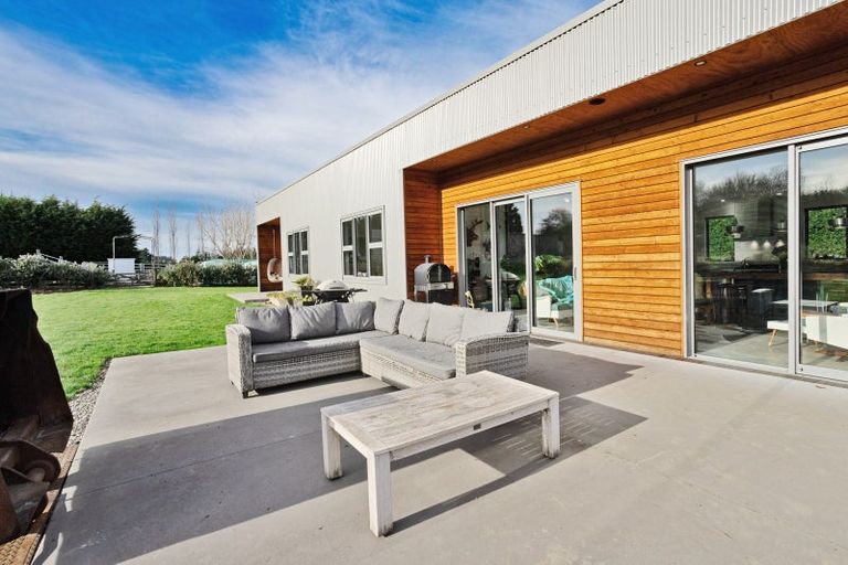 Photo of property in 124 Fairweather Road, Mill Road, Invercargill, 9872