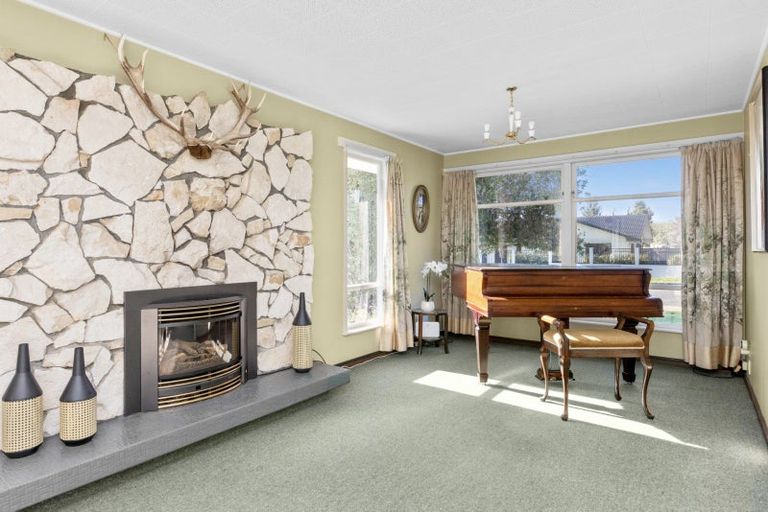 Photo of property in 14 Durham Drive, Havelock North, 4130