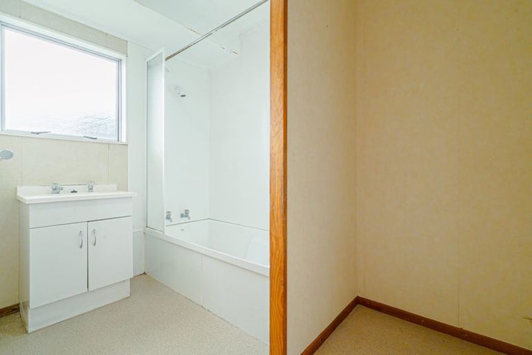 Photo of property in 19 Carnoustie Drive, Wattle Downs, Auckland, 2103