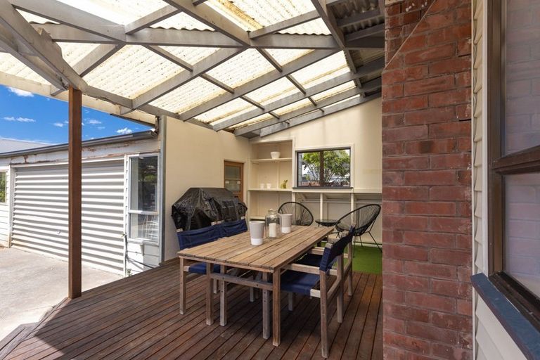 Photo of property in 17 Mafeking Street, New Brighton, Christchurch, 8061