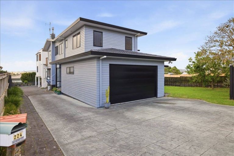 Photo of property in 222 Grange Road, Otumoetai, Tauranga, 3110