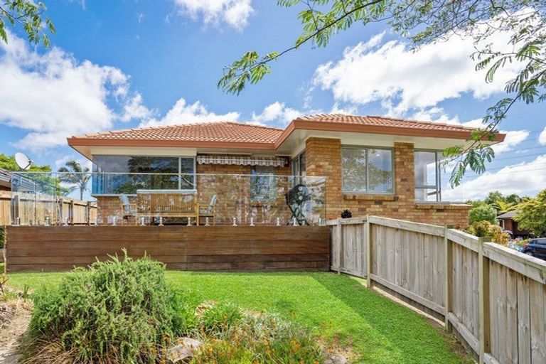 Photo of property in 109 Rushgreen Avenue, Pahurehure, Papakura, 2113