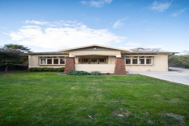 Photo of property in 19 Alan Street, Palmerston North, 4414